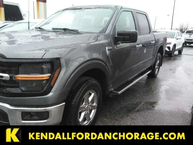 Used 2025  Ford XLT image 1