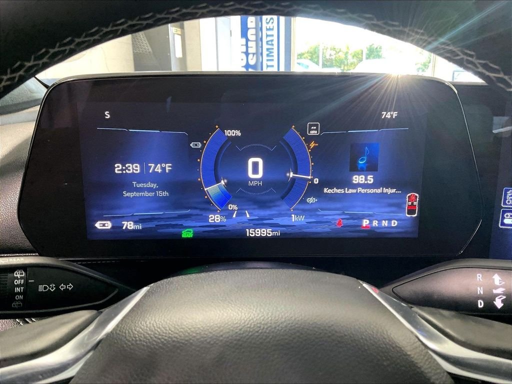 Used 2024 White Chevrolet LT image 26