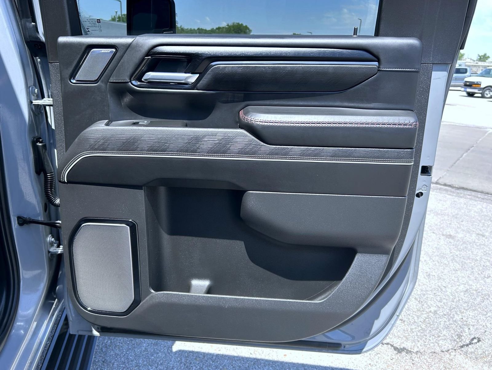 Used 2025 Gray GMC AT4X image 18