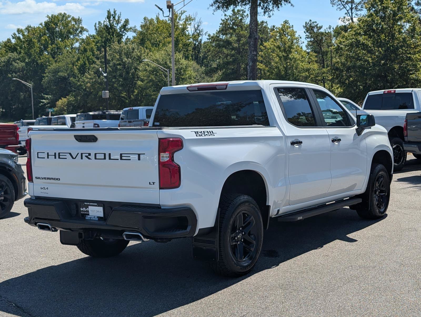 2023 Chevrolet Silverado 1500 LT Trail Boss - Photo 6