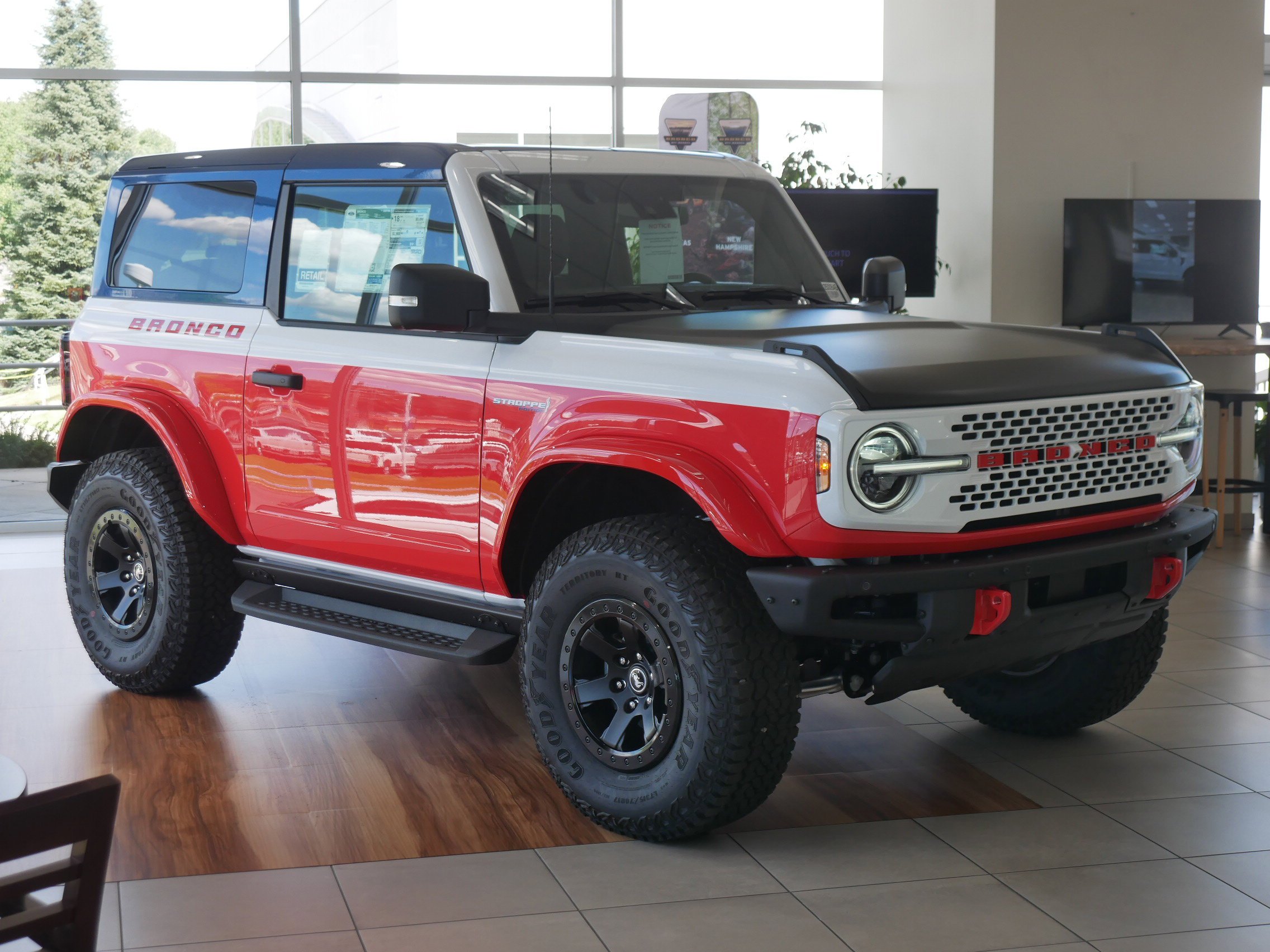 2025 Ford Bronco 2-Door Stroppe - Photo 32