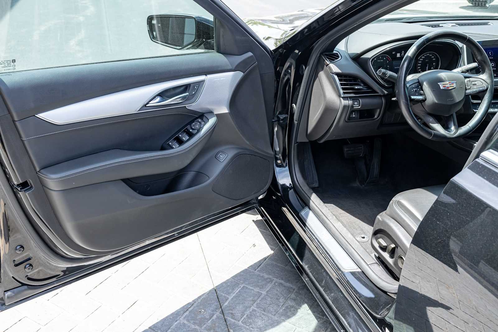 Used 2023 Black Raven Cadillac Luxury image 12
