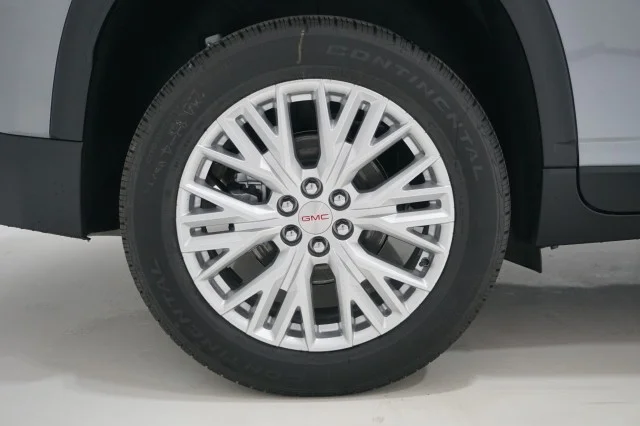New 2026 Sterling Metallic GMC Elevation image 6