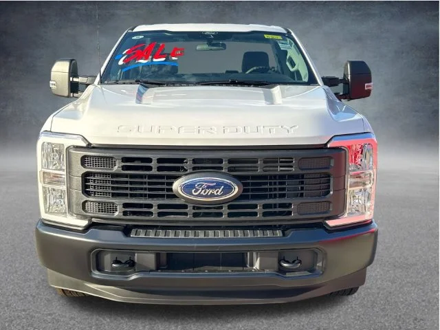 New 2026 Oxford White Ford F-350® XL image 30