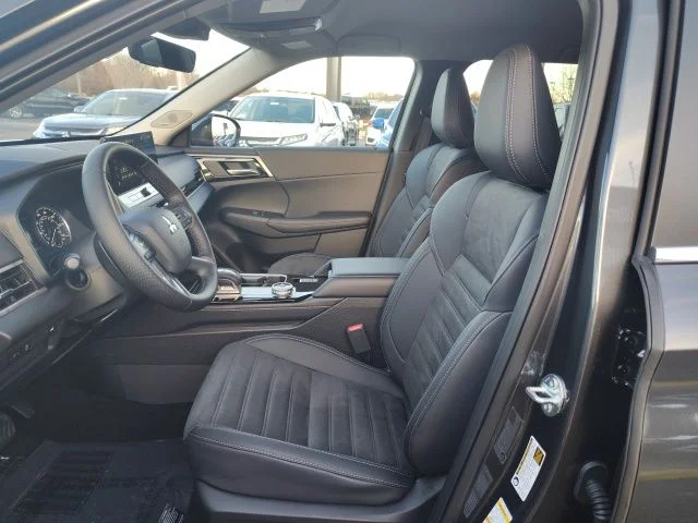 New 2026 Gray Mitsubishi SE image 14