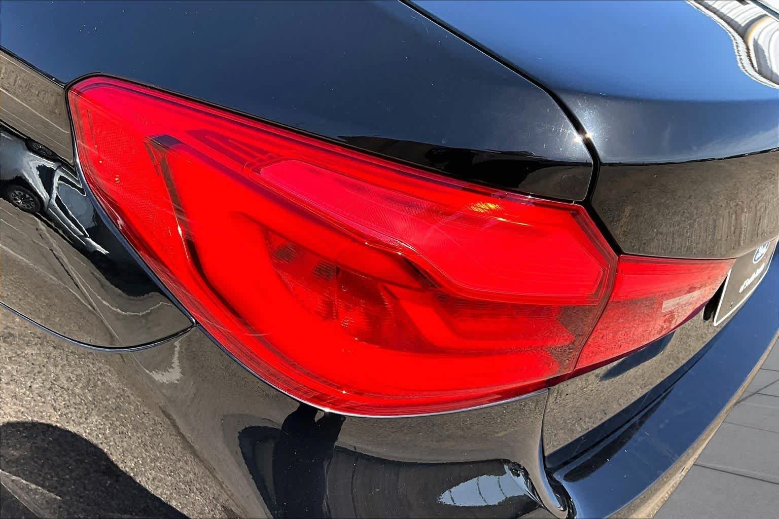 Used 2018 Jet Black BMW 530i image 30