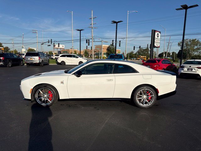 Used 2024 Dodge Charger Daytona Scat Pack with VIN 2C3CDBDK5RR207869 for sale in Tinley Park, IL