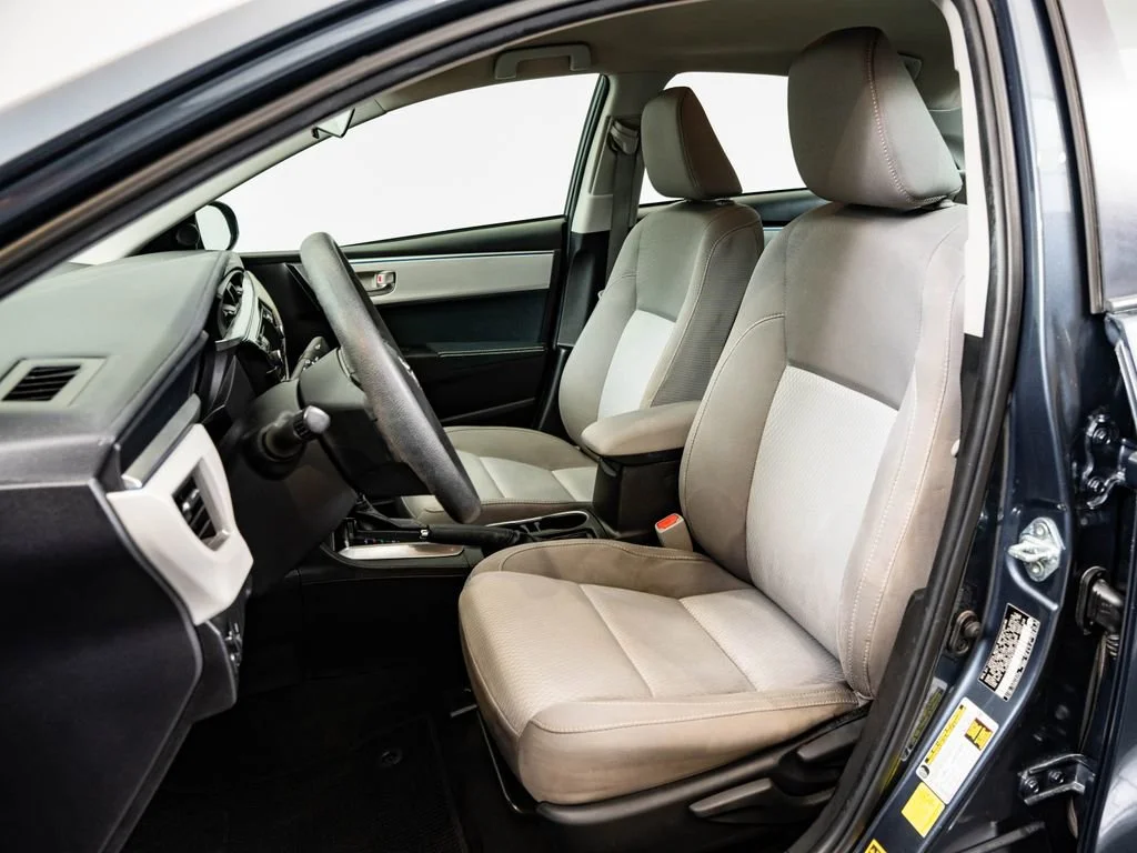 Used 2015 Slate Metallic Toyota LE image 21
