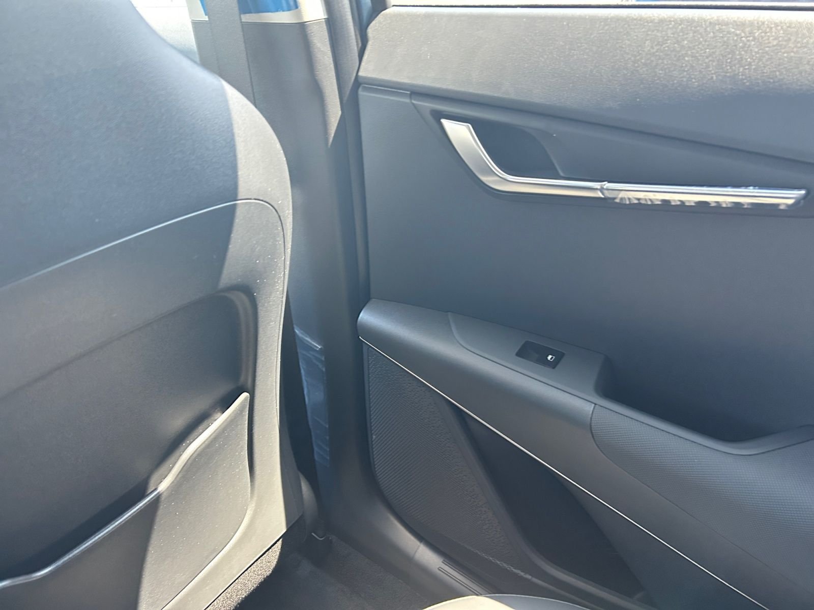 New 2026 Mineral Blue Kia EX image 26