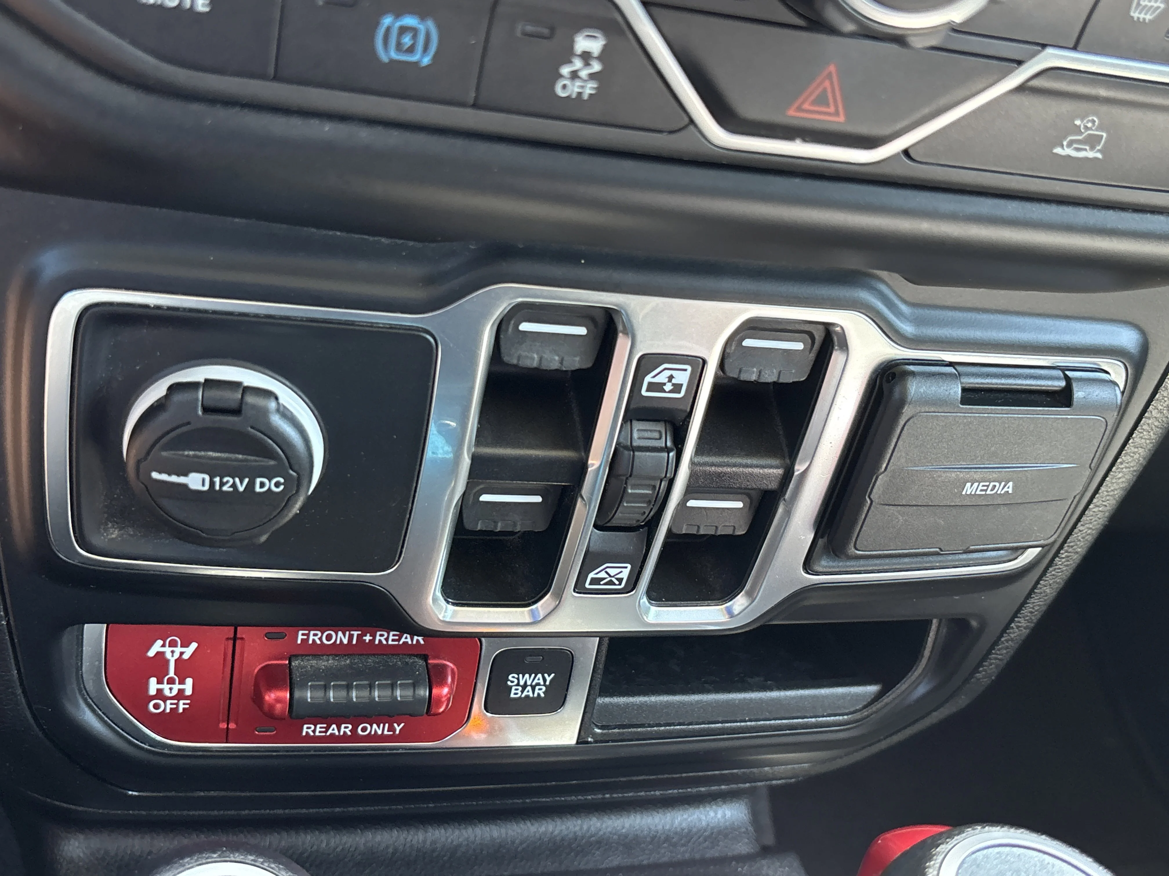Used 2023 High Velocity Clearcoat Jeep Rubicon 4xe image 39