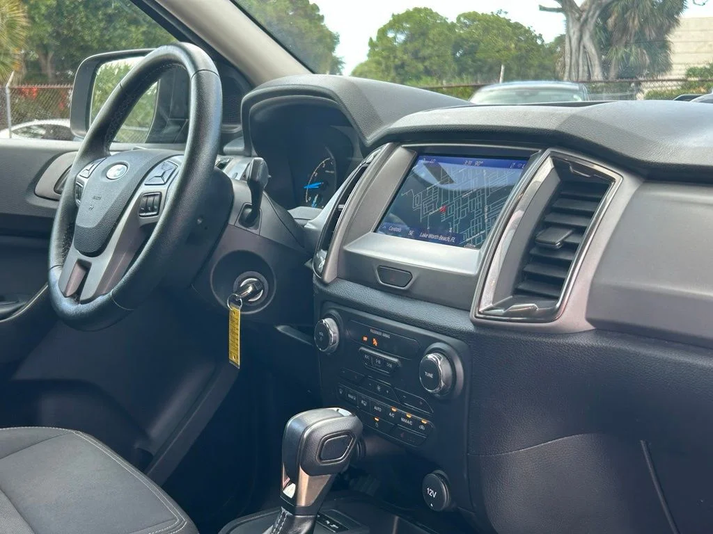 Used 2023 Azure Gray Metallic Ford XLT image 25