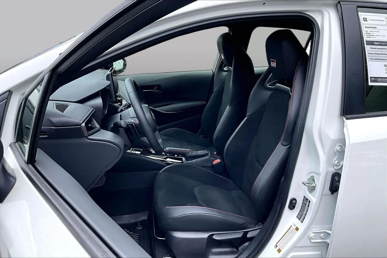 Used 2025 Ice Cap Toyota Premium Plus image 9