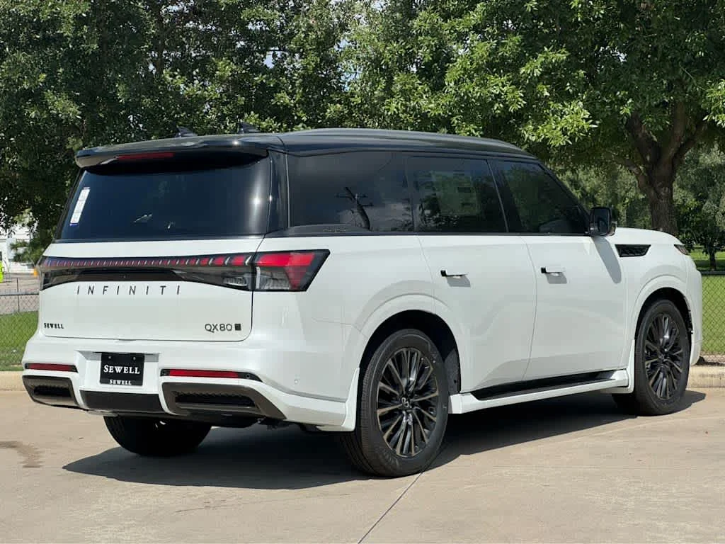 New 2026 2T RADIANT WHIT INFINITI Autograph 4WD image 3