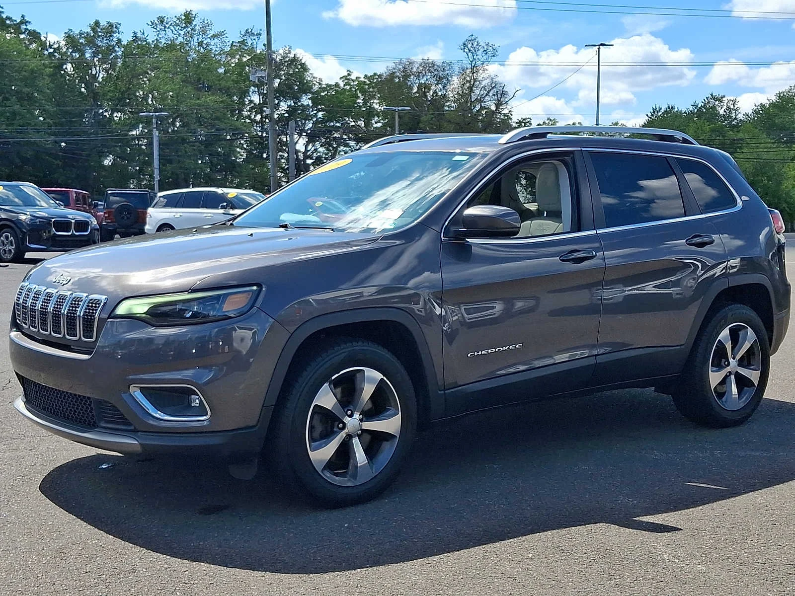 Used 2019 Granite Crystal Clearcoat Metallic Jeep Limited image 3