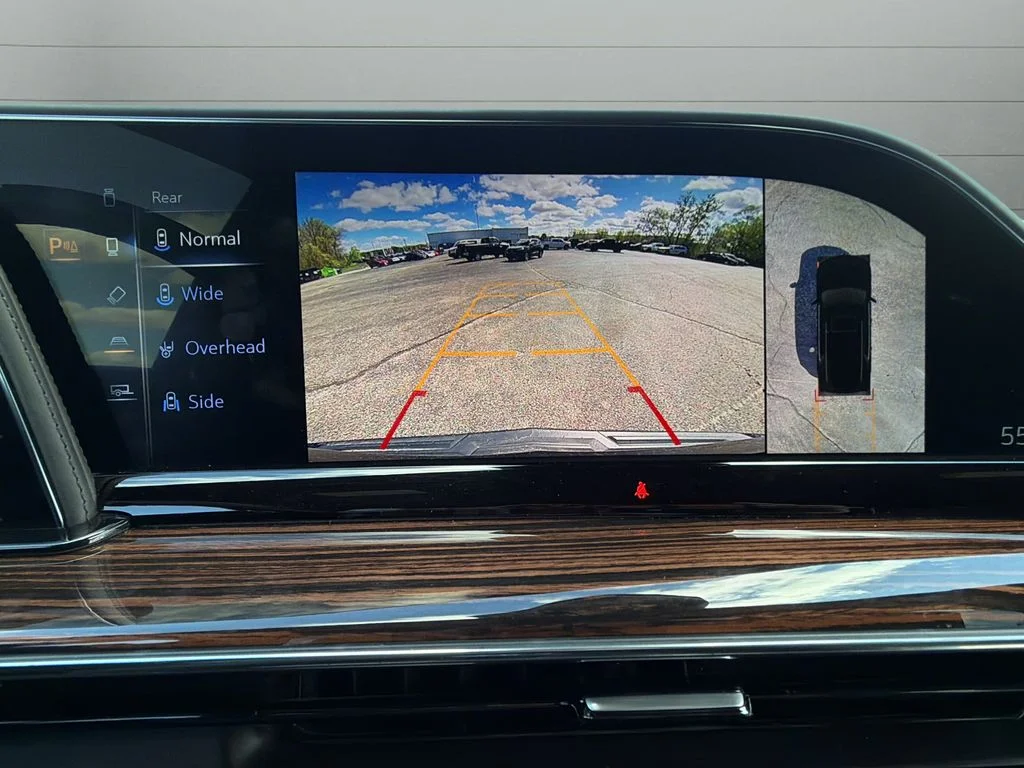 Used 2021 Black Cadillac Sport image 25