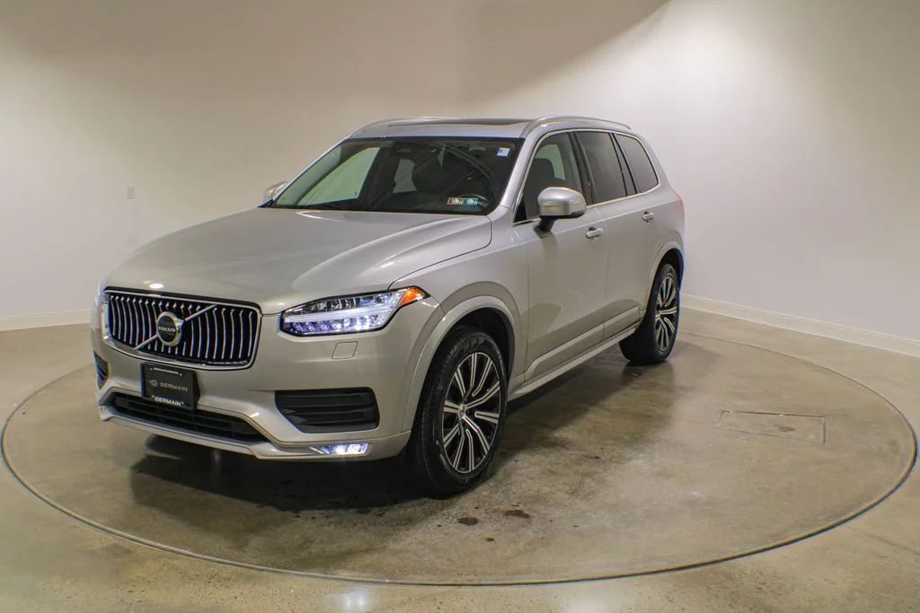 2023 Volvo XC90 B6 Core 4WD's photo