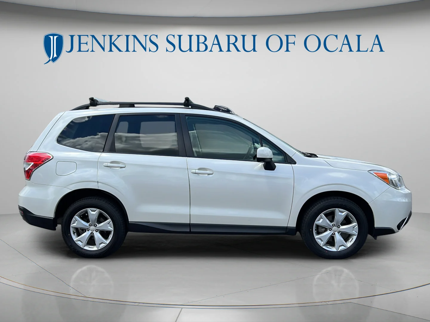 Used 2015 Satin White Pearl Subaru 2.5i Premium image 2