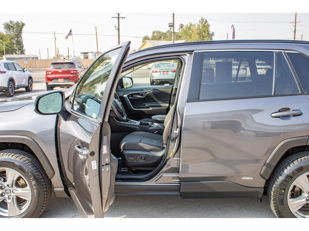 Used 2024 Magnetic Gray Metallic Toyota Hybrid XLE image 26