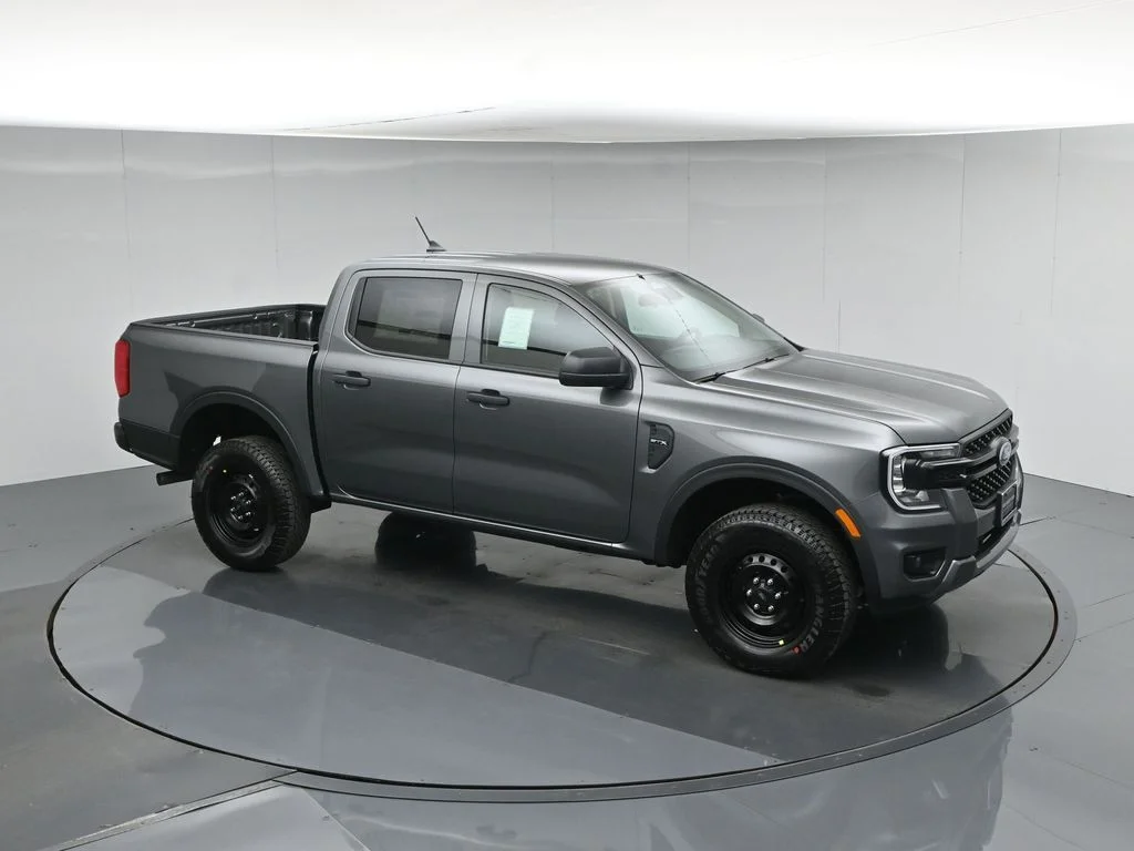 New 2026 Gray Ford XL image 39