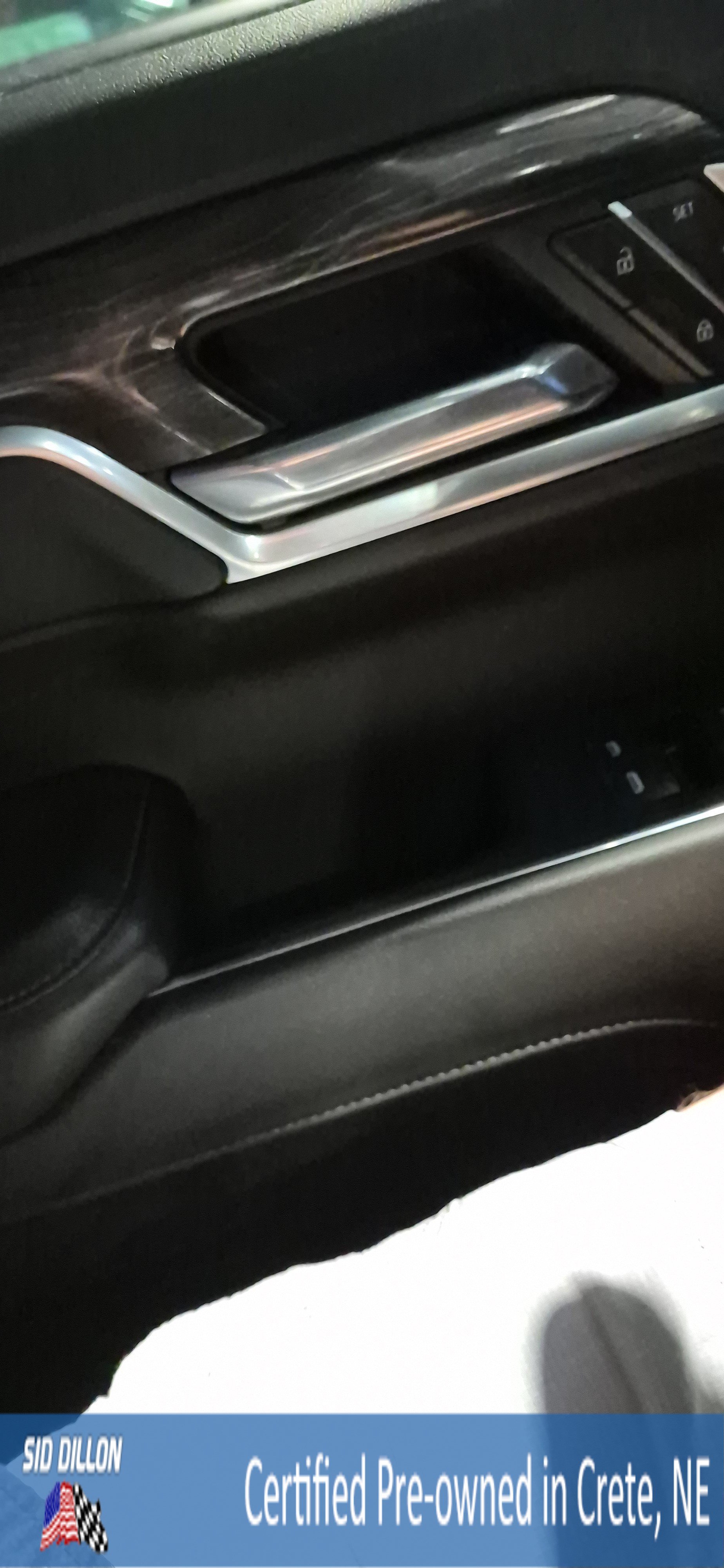 Used 2022 Summit White Chevrolet LTZ image 8