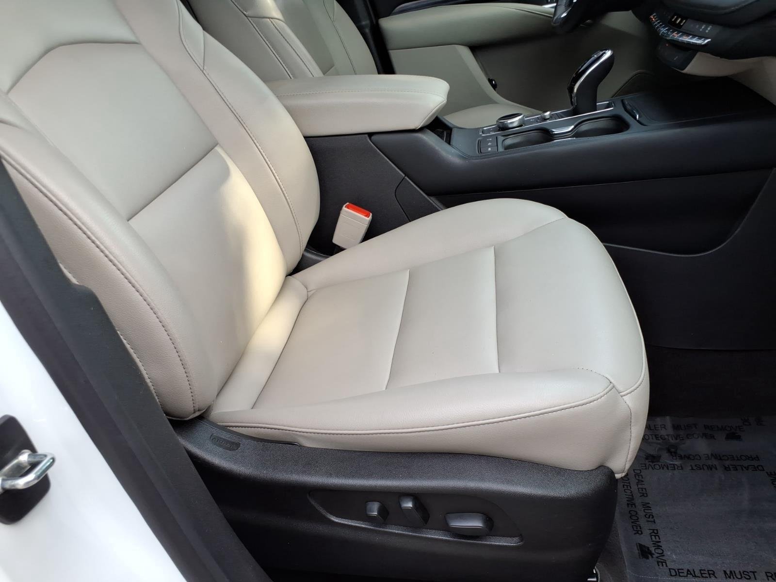 Used 2023 Crystal White Tricoat Cadillac AWD Luxury image 22