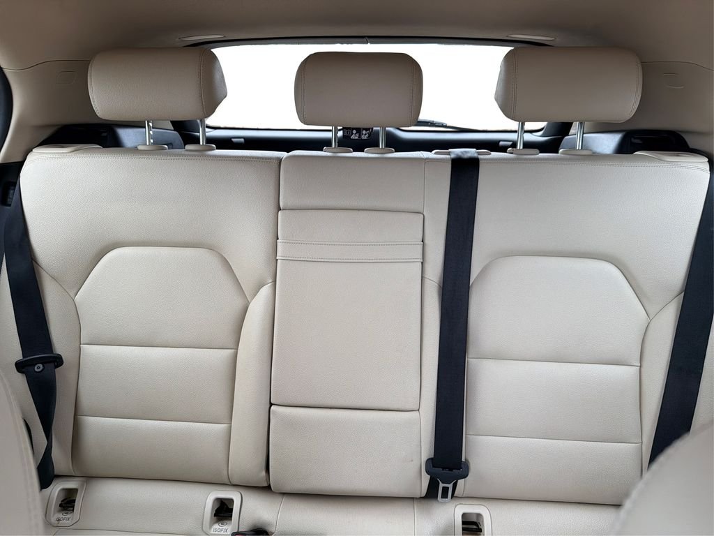 Used 2018 Cirrus White Mercedes-Benz 250 image 15