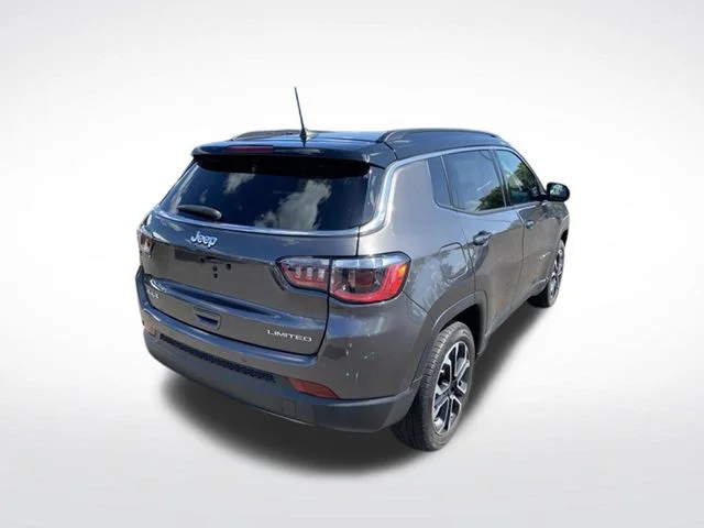 Used 2023 Gray Jeep Limited image 8