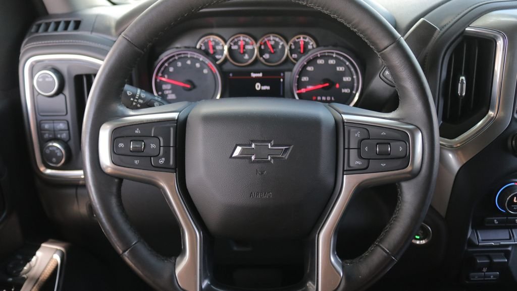 Used 2020 Silver Chevrolet RST image 18
