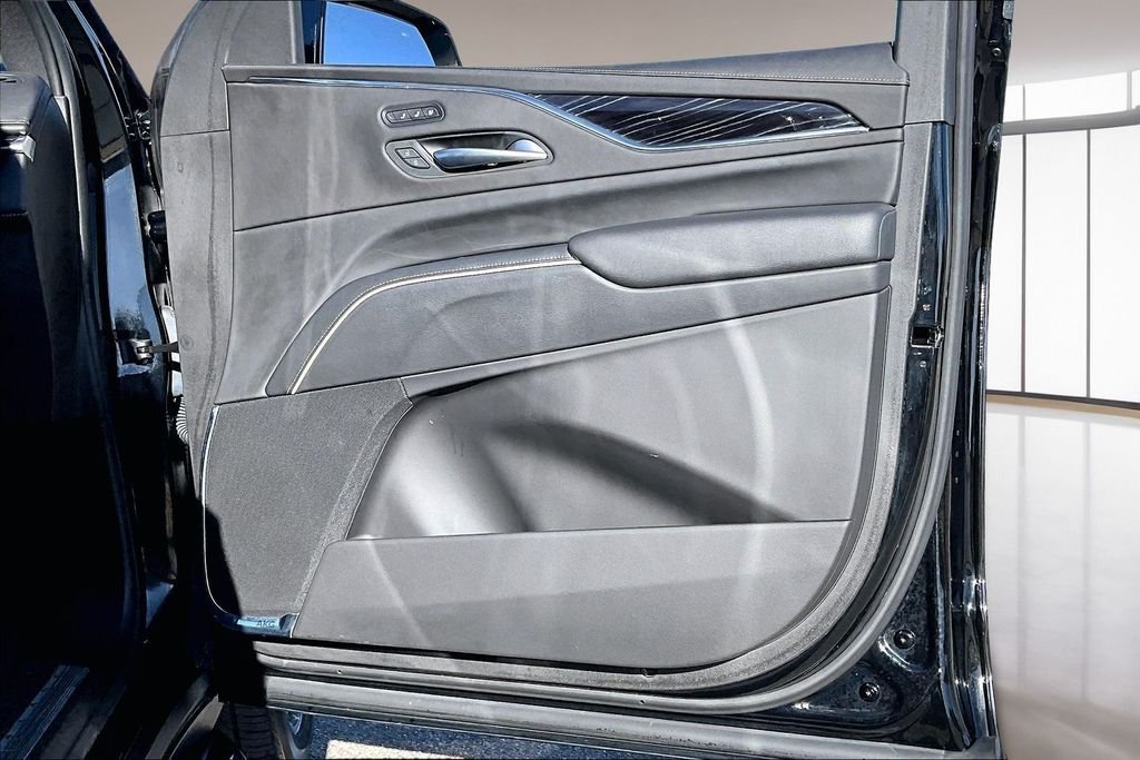 2023 Cadillac Escalade ESV Sport - Photo 19