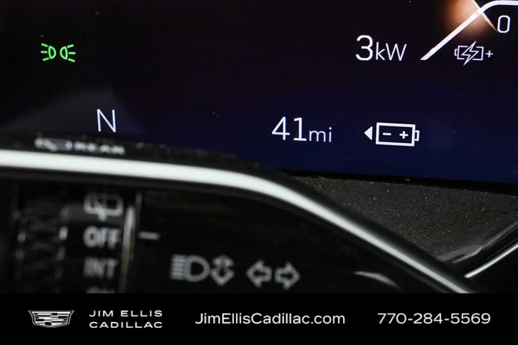 2025 Cadillac Escalade IQ Luxury 2 - Photo 12