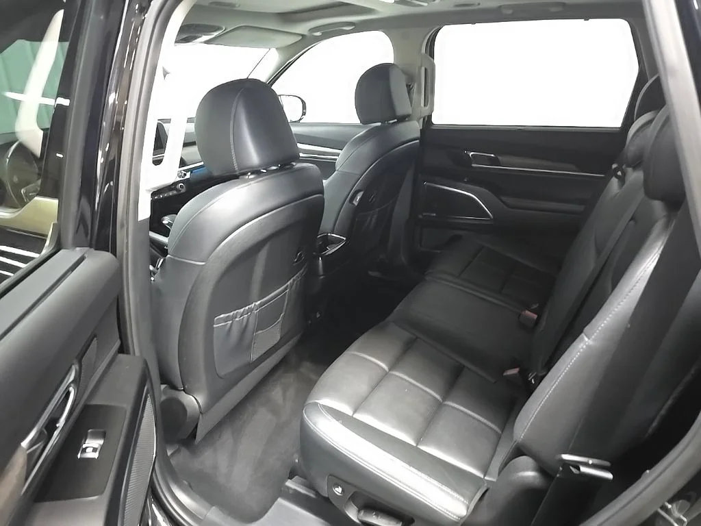 Used 2022  Kia SX image 33