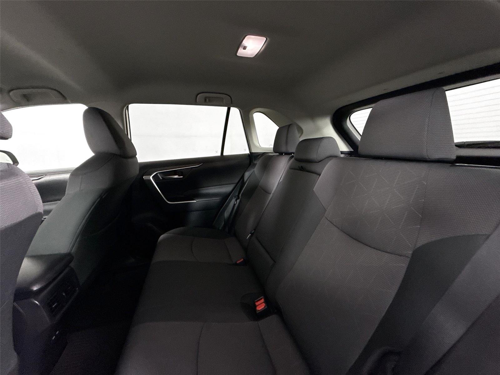 Used 2025 Ice Cap Toyota XLE image 28