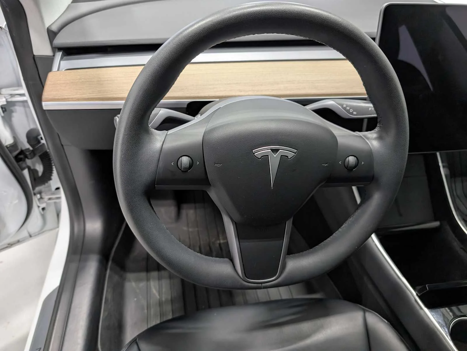 Used 2020 Pearl White Multi-Coat Tesla Standard Range Plus image 34