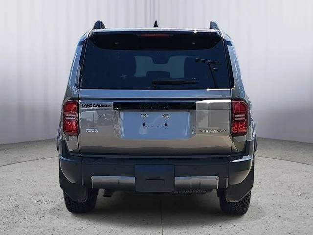 Used 2025 Beige Toyota Base image 4