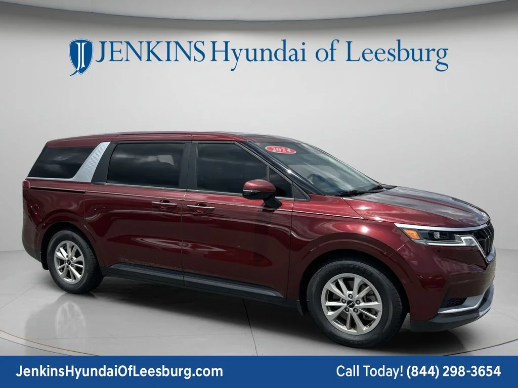 Used 2024 Red Kia LX image 2