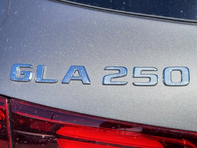New 2026 Mountain Grey Metallic Mercedes-Benz GLA 250 image 14