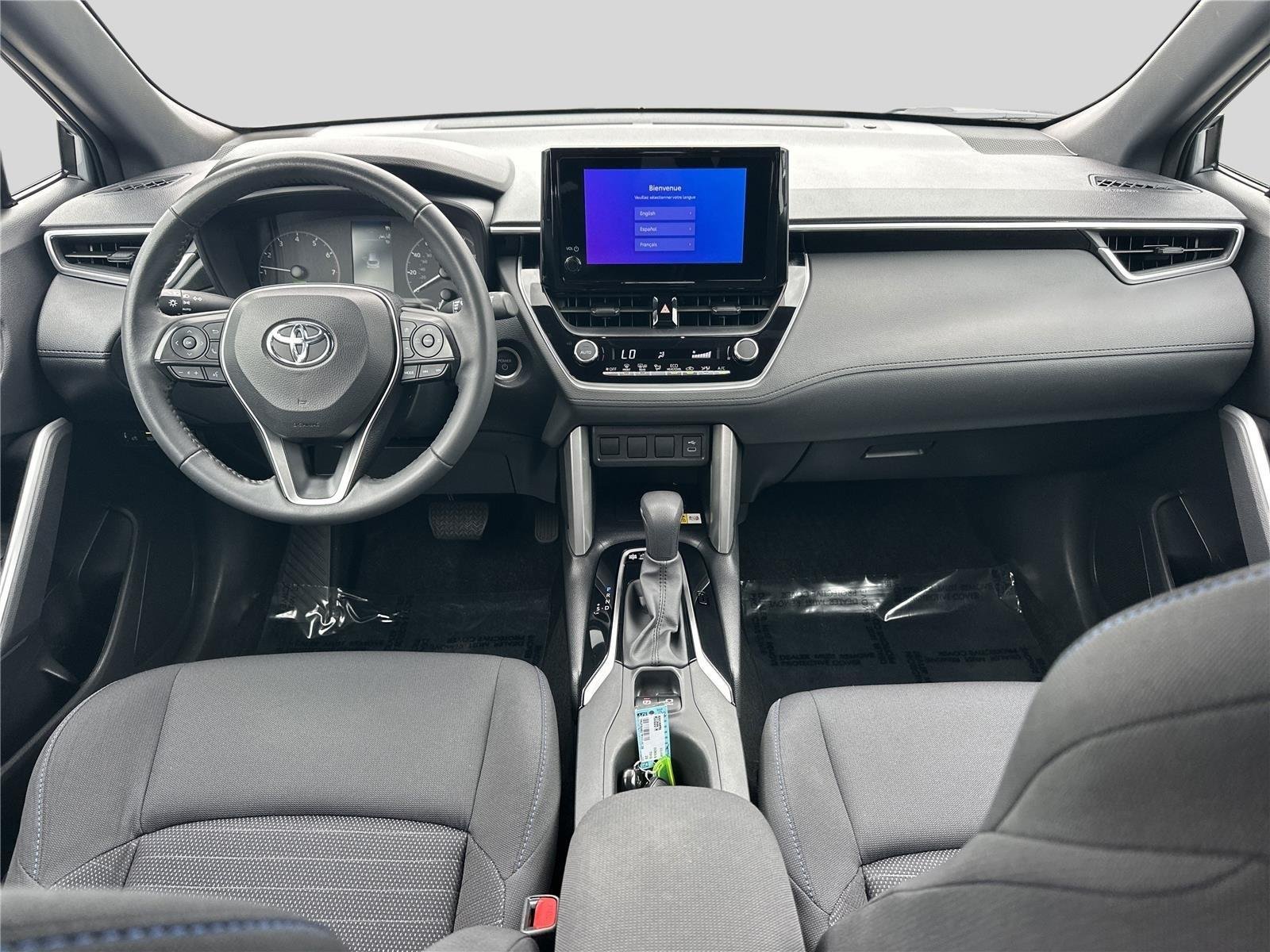 Used 2023 Sonic Silver w/Jet Black Roof Toyota Hybrid SE image 19