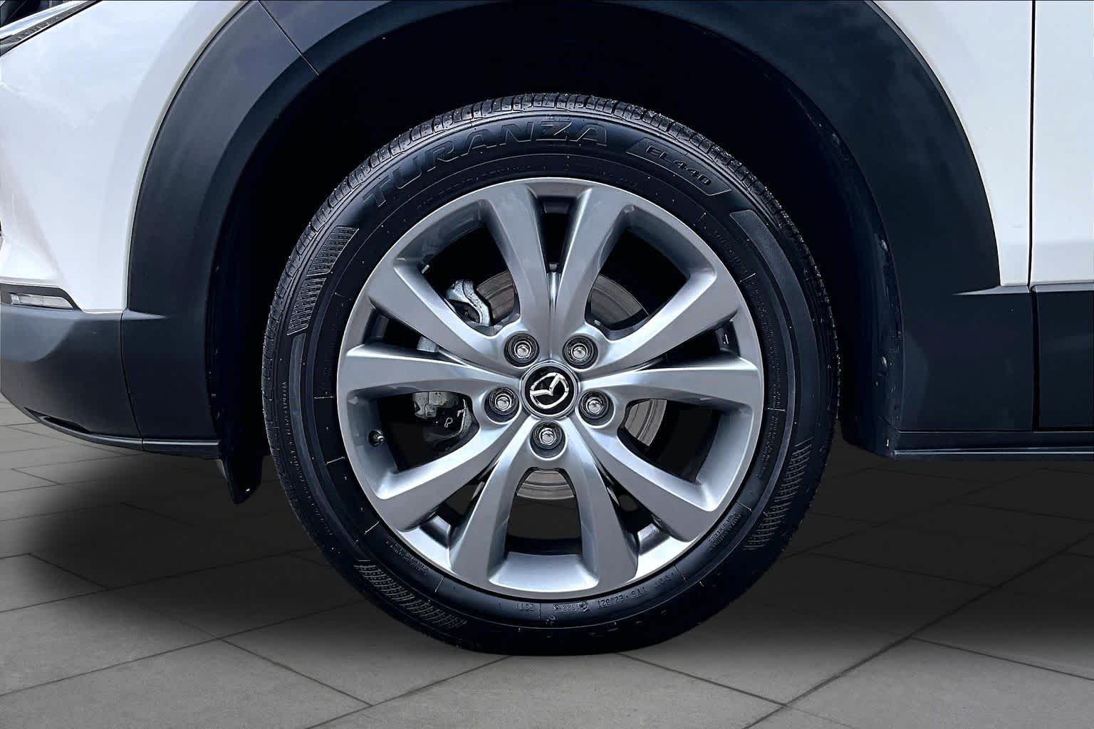 Used 2022 Snowflake White Pearl Mica Mazda 2.5 S Select Package image 11