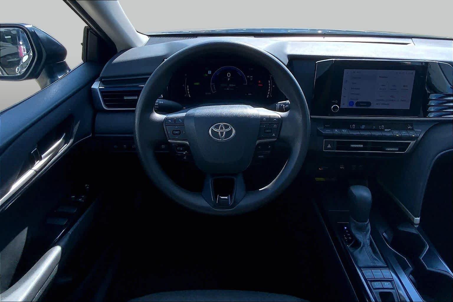 Used 2025 Underground Toyota LE image 6