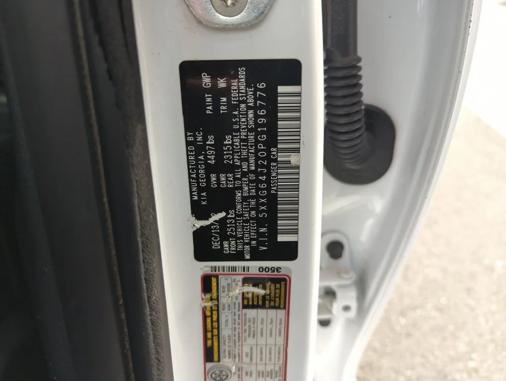 Used 2023 White Kia GT-Line image 40