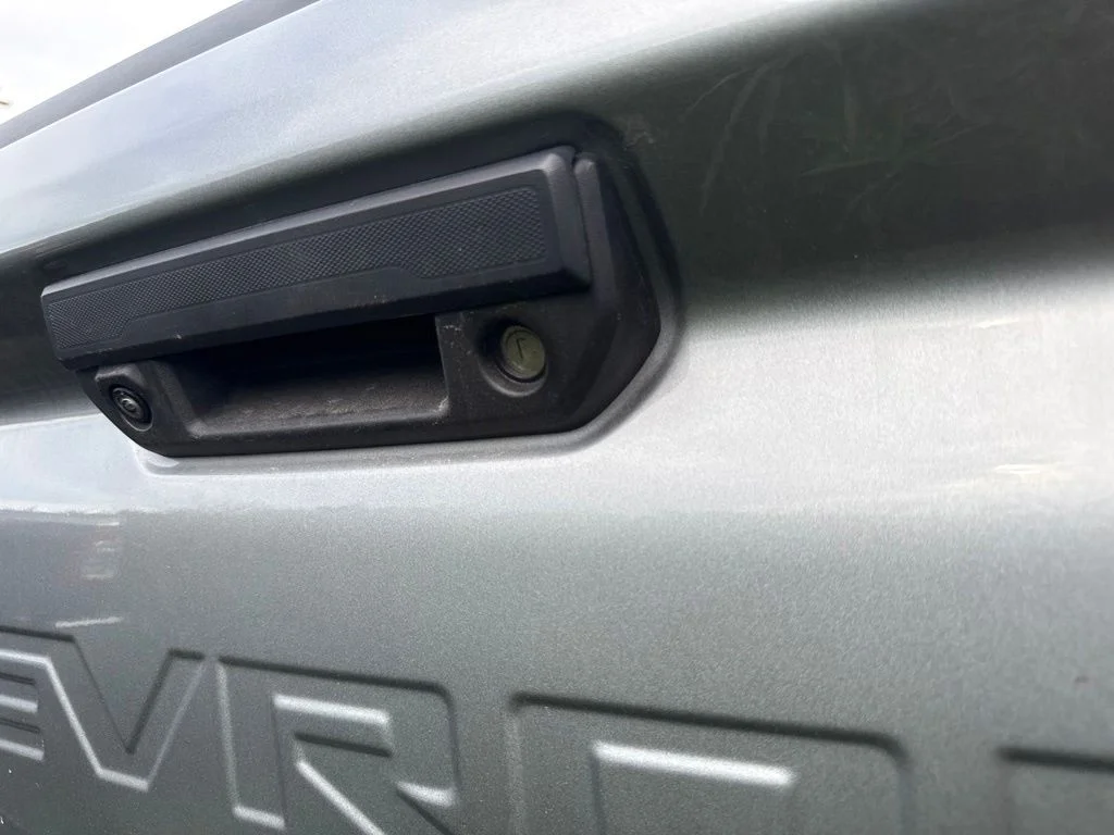 Used 2025 Gray Chevrolet LT image 5