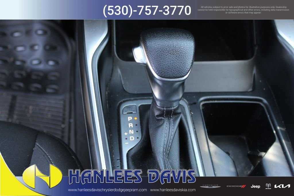 Used 2022 Silver Kia LX image 18