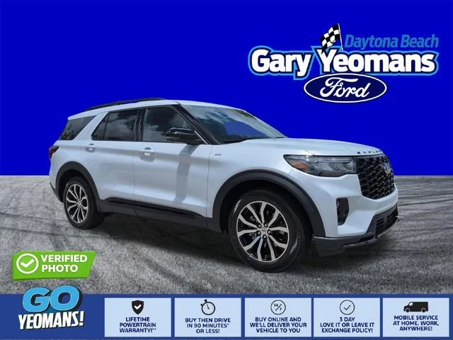 New 2026 Space White Metallic Ford ST-Line image 1