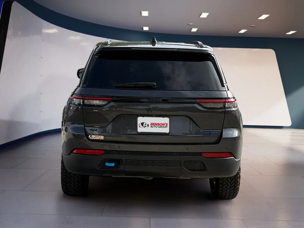 Used 2022 Gray Jeep Trailhawk 4xe image 4