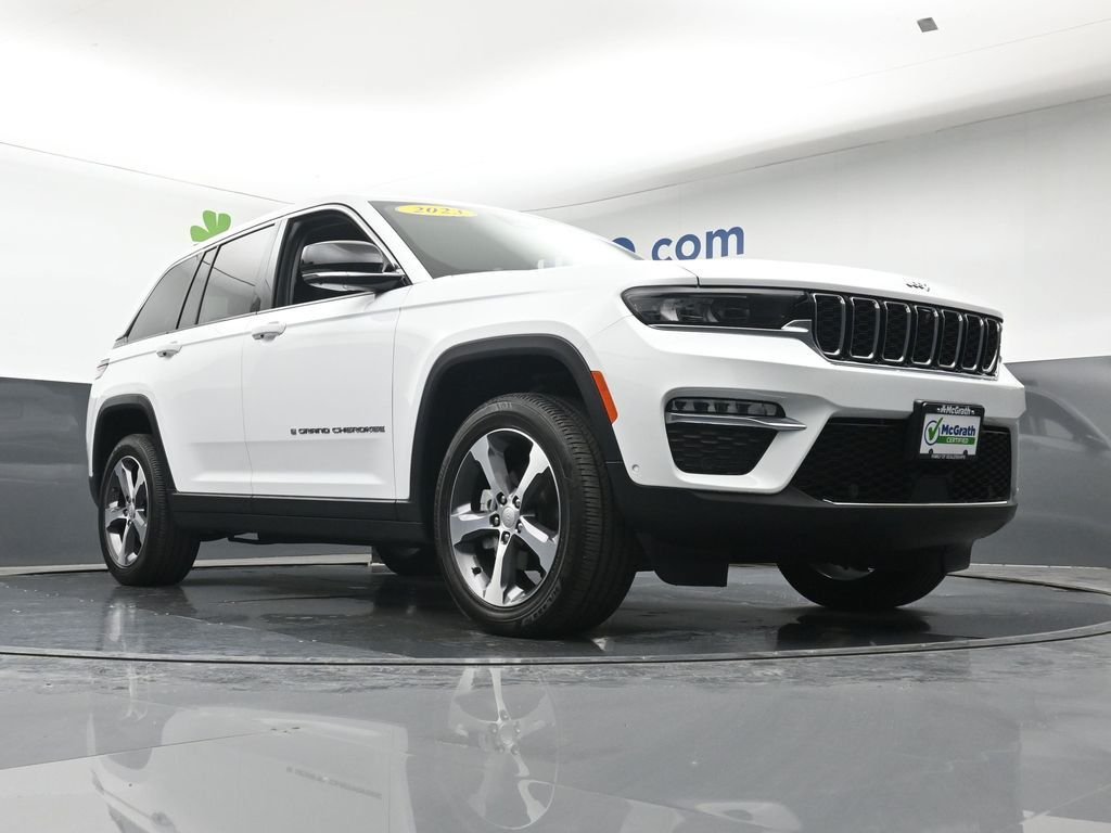 Used 2023 White Jeep Limited image 26