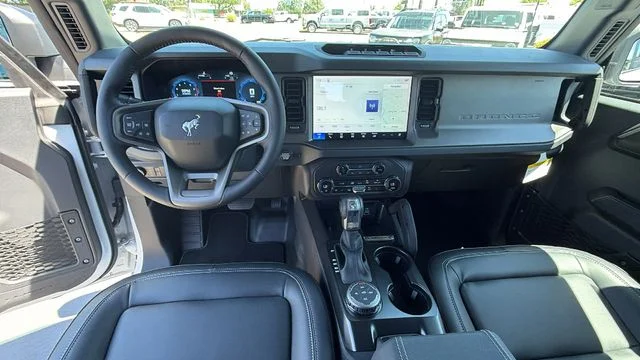New 2026 Oxford White Ford Badlands® image 19