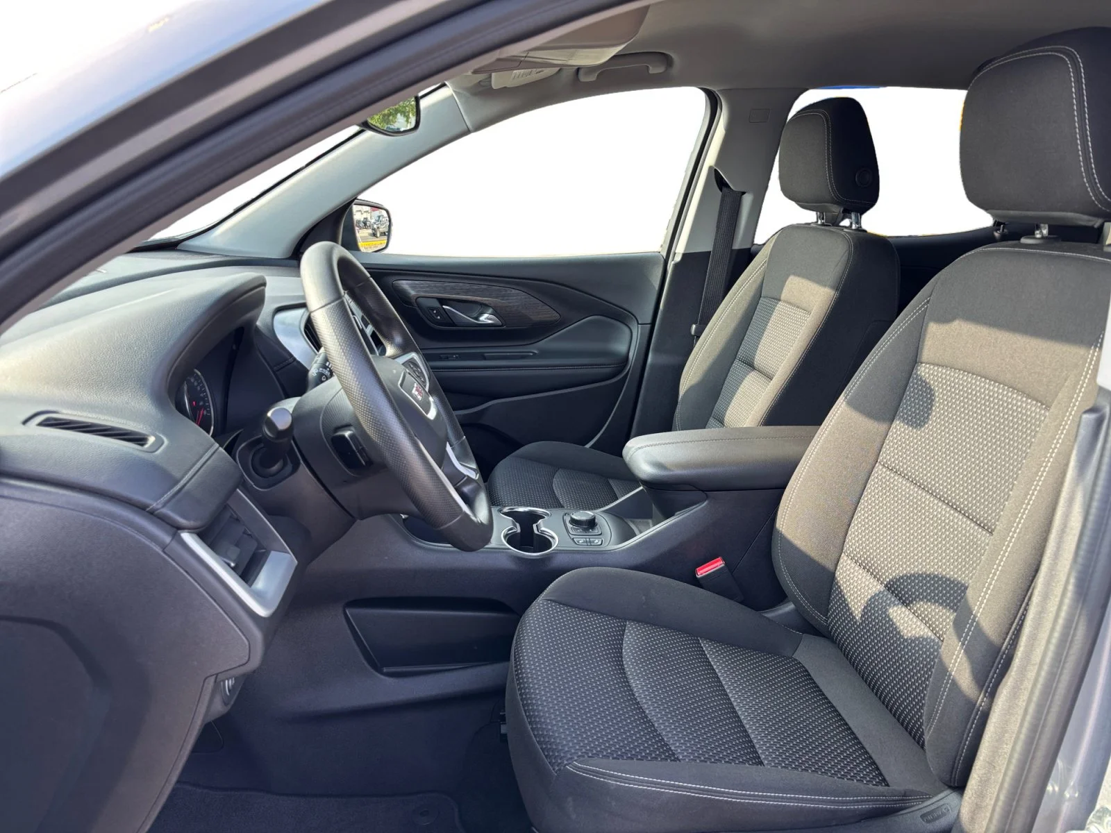 Used 2024 Summit White GMC SLE image 10