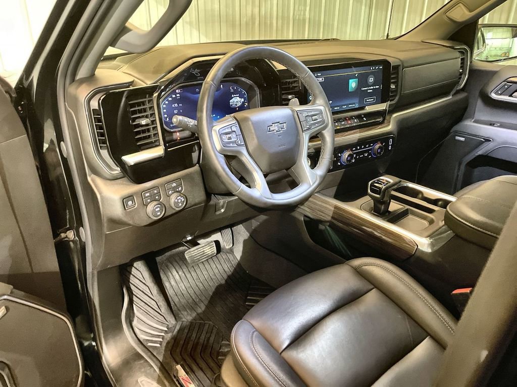 Used 2026 Black Chevrolet RST image 10