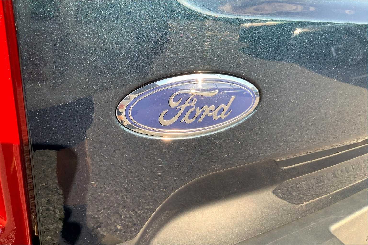 Certified Used 2022 Alto Blue Metallic Tinted Clearcoat Ford Outer Banks image 31
