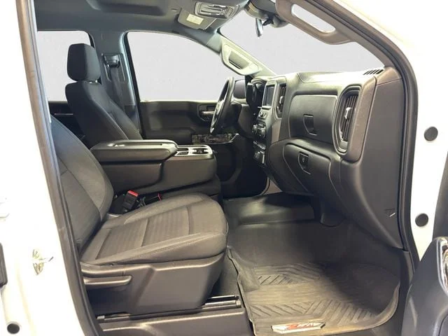 Used 2025 Summit White Chevrolet Custom Trail Boss image 16